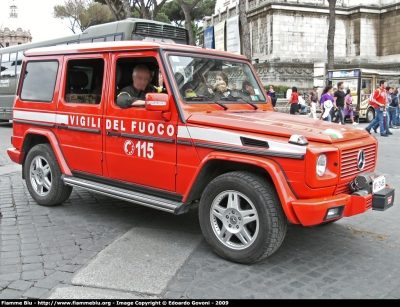 Mercedes-Benz Classe G
Vigili del Fuoco
Comando Provinciale di Roma
VF 21486
Parole chiave: Mercedes-Benz Classe_G VF21486 Festa_della_Repubblica_2009