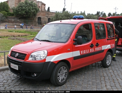 Fiat Doblò II serie
Vigili del Fuoco
VF 24915
Parole chiave: Fiat Doblò_IIserie VF24915 Festa_della_Repubblica_2009