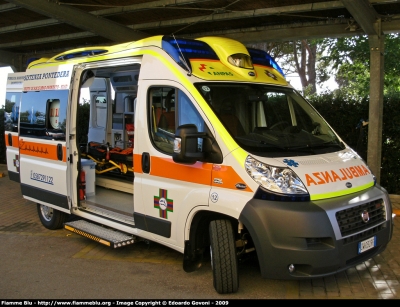 Fiat Ducato X250
Pubblica Assistenza Pontedera
Allestita Aricar
Parole chiave: Fiat Ducato_X250 118_Pisa PA_Pontedera Ambulanza