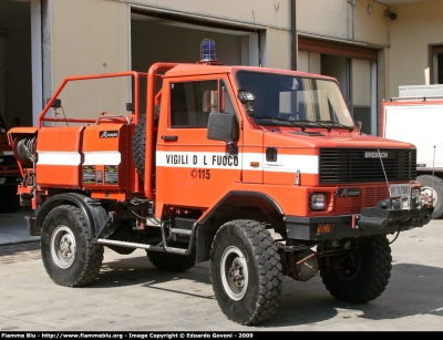 Bremach Fauno 4x4
Vigili del Fuoco
Comando Provinciale di Pescara
Allestimento Rampini RBT 850
VF 17801
Parole chiave: Bremach Fauno_4x4 VF17801