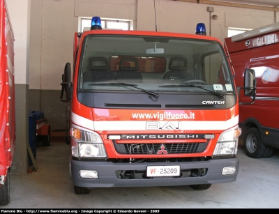 Mitsubishi Canter II serie
Vigili del Fuoco
Comando Provinciale di Pescara
II fornitura
VF 25209
Parole chiave: Mitsubishi Canter_IIserie VF25209