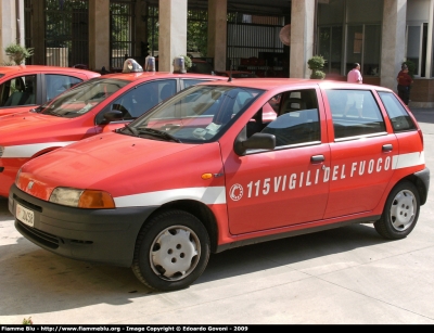 Fiat Punto I serie
Vigili del Fuoco
Comando Provinciale di Pescara
VF 20458
Parole chiave: Fiat Punto_Iserie VF20458