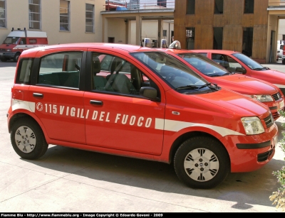 Fiat Nuova Panda
Vigili del Fuoco
Comando Provinciale di Pescara
VF 23796
Parole chiave: Fiat Nuova_Panda VF23796