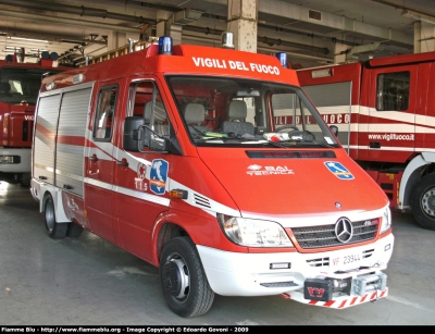 Mercedes-Benz Sprinter II serie
Vigili del Fuoco
Comando Provinciale di Bologna
VF 23944
Parole chiave: Mercedes-Benz Sprinter_IIserie VF23944