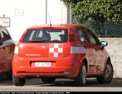 Fiat Grande Punto
Vigili del Fuoco
Servizio Antincendio Aeroportuale
VF 24758
Parole chiave: Fiat Grande_Punto VF24758