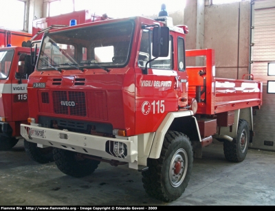 Iveco 80-17
Vigili del Fuoco
VF 16737
Parole chiave: Iveco 80-17 VF16737