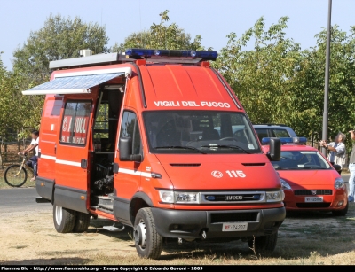 Iveco Daily III serie
Vigili del Fuoco
Comando Provinciale di Firenze
VF 24207
Parole chiave: Iveco Daily_IIIserie VF24207