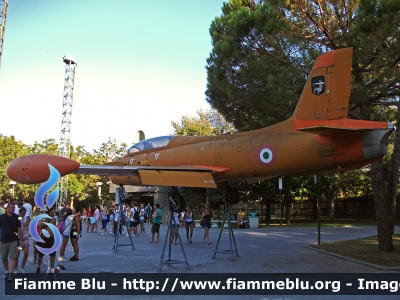 Aermacchi MB-326
Aeronautica Militare Italiana
5° Stormo
Esposto presso il parco divertienti "Mirabilandia"
MM54387
Parole chiave: Aermacchi MB-326