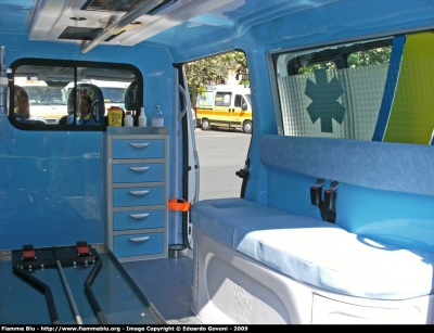 Fiat Scudo IV serie
Misericordia di Calci
Allestita CEVI Carrozzeria Europea
Parole chiave: Fiat Scudo_IVserie 118_Pisa Ambulanza Misericordia_Calci