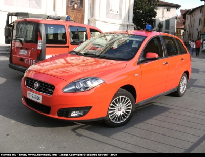 Fiat Nuova Croma II serie
Vigili del Fuoco
Comando Provinciale dell'Aquila
VF 24808
Parole chiave: Fiat Nuova_Croma_IIserie VF24808 Giornate_della_Protezione_Civile_Pisa_2009