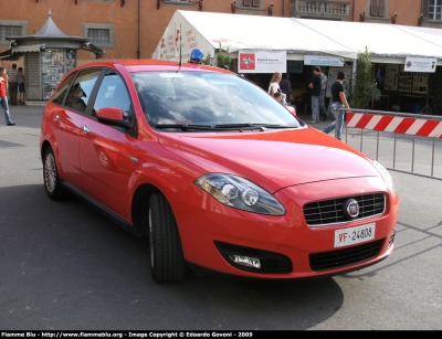 Fiat Nuova Croma II serie
Vigili del Fuoco
Comando Provinciale dell'Aquila
VF 24808
Parole chiave: Fiat Nuova_Croma_IIserie VF24808 Giornate_della_Protezione_Civile_Pisa_2009