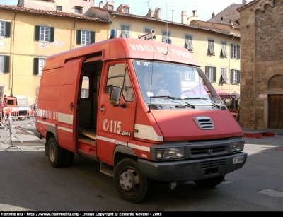 Renault B120
Vigili del Fuoco
Comando Provinciale di Pisa
VF 19180
Parole chiave: Renault B120 VF19180 Giornate_della_Protezione_Civile_Pisa_2009