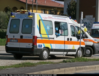 Fiat Ducato III serie
Misericordia Valli della Bure e Candeglia
Allestita MAF
Parole chiave: Fiat Ducato_IIIserie 118_Pistoia Ambulanza Misericordia_Valli_della_Bura_e_Candeglia