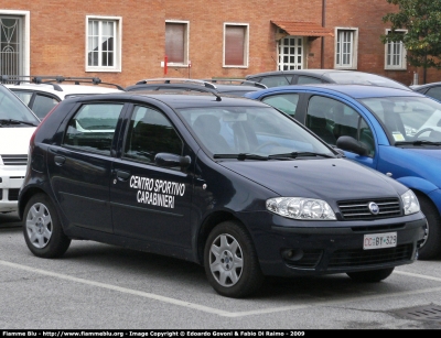 Fiat Punto III serie
Centro Sportivo Carabinieri Paracadutisti
CC BY 329
Parole chiave: Fiat Punto_IIIserie CCBY329