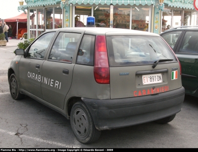 Fiat Punto I serie
Carabinieri
Polizia Militare presso il Battaglione Paracadutisti "Folgore"
EI 891 DN
Parole chiave: Fiat Punto_Iserie EI891DN