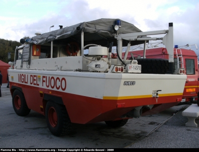 Iveco 6640G
Vigili del Fuoco
Comando Provinciale di Livorno
VF 14570
Parole chiave: Iveco 6640G VF14570