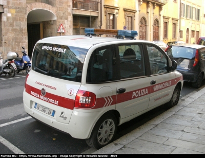 Fiat Multipla II serie
Polizia Municipale Pontedera
POLIZIA LOCALE YA 246 AB
Parole chiave: Fiat Multipla_IIserie PM_Pontedera PoliziaLocaleYA246AB