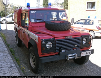 Land Rover Defender 130
Vigili del Fuoco
Distaccamento di Saline di Volterra (Pi)
VF 19270
Parole chiave: Land-Rover Defender_130 VF19270 PiRiTe2010