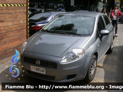 Fiat Grande Punto
Corpo Forestale dello Stato
CFS 085 AF
Parole chiave: Fiat Grande_Punto CFS085AF