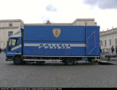 Iveco EuroCargo 100E18 I serie
Polizia di Stato
Banda Musicale
POLIZIA F0815
Parole chiave: Iveco EuroCargo_100E18_Iserie  PoliziaF0815  Festa_della_Polizia_2010