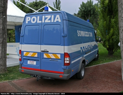 Mercedes-Benz Sprinter II serie
Polizia di Stato
C.N.E.S.
POLIZIA F3120
Parole chiave: Mercedes-Benz Sprinter_IIserie PoliziaF3120 Festa_della_Polizia_2010