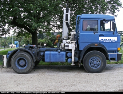 Iveco 190-35
Polizia di Stato
C.N.E.S.
POLIZIA 61781
Parole chiave: Iveco 190-35 Polizia61781 Festa_della_Polizia_2010