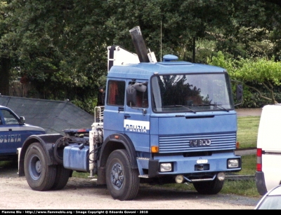 Iveco 190-35
Polizia di Stato
C.N.E.S.
POLIZIA 61781
Parole chiave: Iveco 190-35 Polizia61781 Festa_della_Polizia_2010