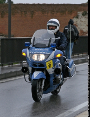 Bmw r850rt II serie
Polizia di Stato
Polizia Stradale
in scorta al Giro d'Italia 2010
Parole chiave: Bmw r850rt_IIserie Polizia