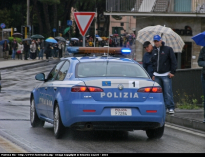 Alfa Romeo 159
Polizia di Stato
Polizia Stradale
in scorta al Giro d'Italia 2010
POLIZIA F7284
Parole chiave: Alfa-Romeo 159 PoliziaF7284