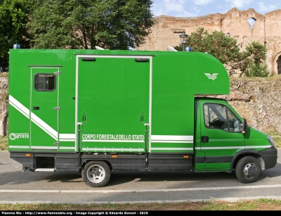 Iveco Daily IV serie
Corpo Forestale dello Stato
Reparto Cavallo
CFS 891 AE 
Parole chiave: Iveco Daily_IVserie CFS891AE Festa_della_Repubblica_2010