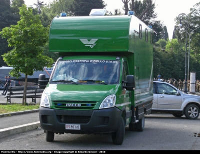 Iveco Daily IV serie
Corpo Forestale dello Stato
Reparto Cavallo
CFS 891 AE 
Parole chiave: Iveco Daily_IVserie CFS891AE Festa_della_Repubblica_2010