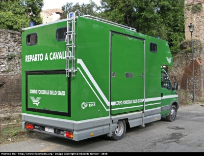 Iveco Daily III serie
Corpo Forestale dello Stato
Reparto a Cavallo
CFS 672 AD
Parole chiave: Iveco Daily_IIIserie CFS672AD Festa_della_Repubblica_2010