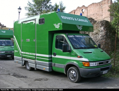 Iveco Daily III serie
Corpo Forestale dello Stato
Reparto a Cavallo
CFS 672 AD
Parole chiave: Iveco Daily_IIIserie CFS672AD Festa_della_Repubblica_2010