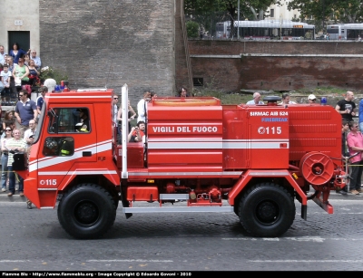 Sirmac 524D 4x4 Firebreak
Vigili del Fuoco
Comando Provinciale di Roma
Allestimento Rampini
VF 16250
Parole chiave: Sirmac 524D_4x4_Firebreak VF16250 Festa_Della_Repubblica_2010