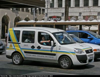 Fiat Doblò II serie
Misericordia di Rapolano Terme
Parole chiave: Toscana (SI) Fiat Doblò_IIserie 118_Siena Servizi_Sociali