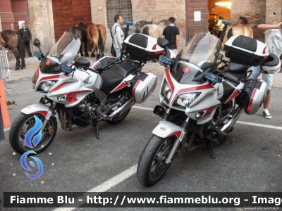 Yamaha TDM
Polizia Municipale Siena
Parole chiave: Yamaha TDM