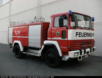 Magirus Deutz 130D7FA
Vigili del Fuoco
Corpo volontario di Parcines - Partschins (BZ)
VF 1HH BZ
Parole chiave: Magirus-Deutz 130D7FA VF1HHBZ Reas_2010