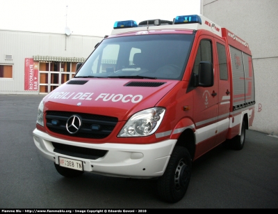 Mercedes-Benz Sprinter 4x4 III serie
Vigili del Fuoco
Distretto di Riva del Garda
Corpo Volontario di Dro (TN)
AutoPompaSerbatoio allestimento Kofler Fahrzeugbau
VF 3E8 TN
Parole chiave: Mercedes-Benz Sprinter_4x4_IIIserie VF3E8TN Reas_2010