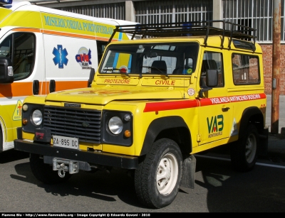 Land Rover Defender 90
VAB
Montemurlo (PO)
Parole chiave: Land-Rover Defender_90