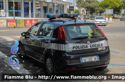 Fiat Grande Punto
Polizia Locale Jesolo (VE)
Allestita Bertazzoni
POLIZIA LOCALE YA 273 AB
Parole chiave: Fiat Grande_Punto POLIZIALOCALEYA273AB