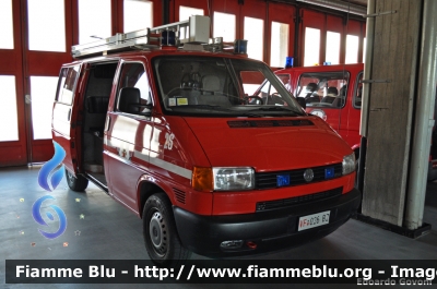 Volkswagen Transporter T4
Vigili del Fuoco
Corpo Permanente di Bolzano
Berufsfeuerwehr Bozen
Polisoccorso
VF 026 BZ
Parole chiave: Volkswagen Transporter_T4 VF026BZ