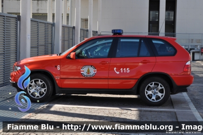 Bmw X5 I serie
Vigili del Fuoco
Corpo Permanente di Bolzano
Berufsfeuerwehr Bozen
Veicolo Comando Intervento
VF 006 BZ
Parole chiave: Bmw X5_Iserie VF006BZ Civil_Protect_2011