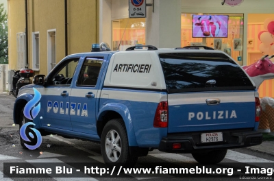 Isuzu D-Max I serie restyle
Polizia di Stato
Artificieri
Allestito Maritan
Decorazione Grafica Artlantis
POLIZIA H2976
Parole chiave: Isuzu D-Max_Iserie_restyle POLIZIAH2976 Jesolo_EAS-2017