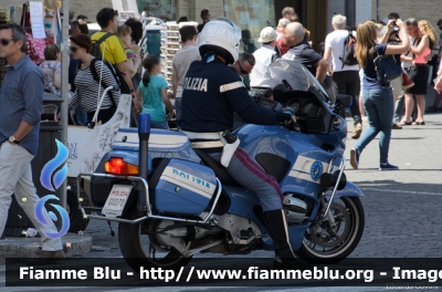 Bmw R850RT II serie
Polizia di Stato
Polizia Stradale
POLIZIA G0070
Parole chiave: Bmw R850RT_IIserie POLIZIAG0070