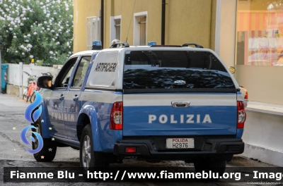 Isuzu D-Max I serie restyle
Polizia di Stato
Artificieri
Allestito Maritan
Decorazione Grafica Artlantis
POLIZIA H2976
Parole chiave: Isuzu D-Max_Iserie_restyle POLIZIAH2976 Jesolo_EAS-2017