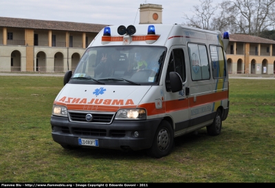 Fiat Ducato III serie
68 - Misericordia di Pisa
Allestita Alessi & Becagli
qui ripresa all'interno della tenuta di S. Rossore durante una delle prove propedeutiche all'acquisizione dell'attestato di soccorritore
Parole chiave: Fiat Ducato_IIIserie Ambulanza