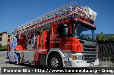 Scania P320 II serie
Vigili del Fuoco
Unione Distrettuale della Vallagarina
Ospitata dal corpo di Mori (TN)
Piattaforma aerea B34 da 34 metri allestimento Rosenbauer
VF 2L1 TN
Parole chiave: Scania P320_IIserie VF2L1TN