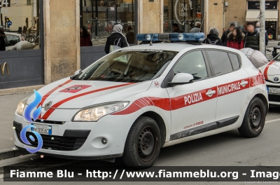 Renault Megane III serie
Polizia Municipale Firenze
CODICE AUTOMEZZO: 54
POLIZIA LOCALE YA 005 AG
Parole chiave: Renault Megane_IIIserie POLIZIALOCALEYA005AG