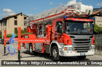 Scania P320 II serie
Vigili del Fuoco
Unione Distrettuale della Vallagarina
Ospitata dal corpo di Mori (TN)
Piattaforma aerea B34 da 34 metri allestimento Rosenbauer
VF 2L1 TN
Parole chiave: Scania P320_IIserie VF2L1TN