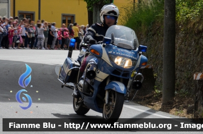 Bmw R850RT II serie
Polizia di Stato
Polizia Stradale
in scorta al Giro d'Italia 2015
Parole chiave: Bmw R850RT_IIserie Giro_Italia_2015